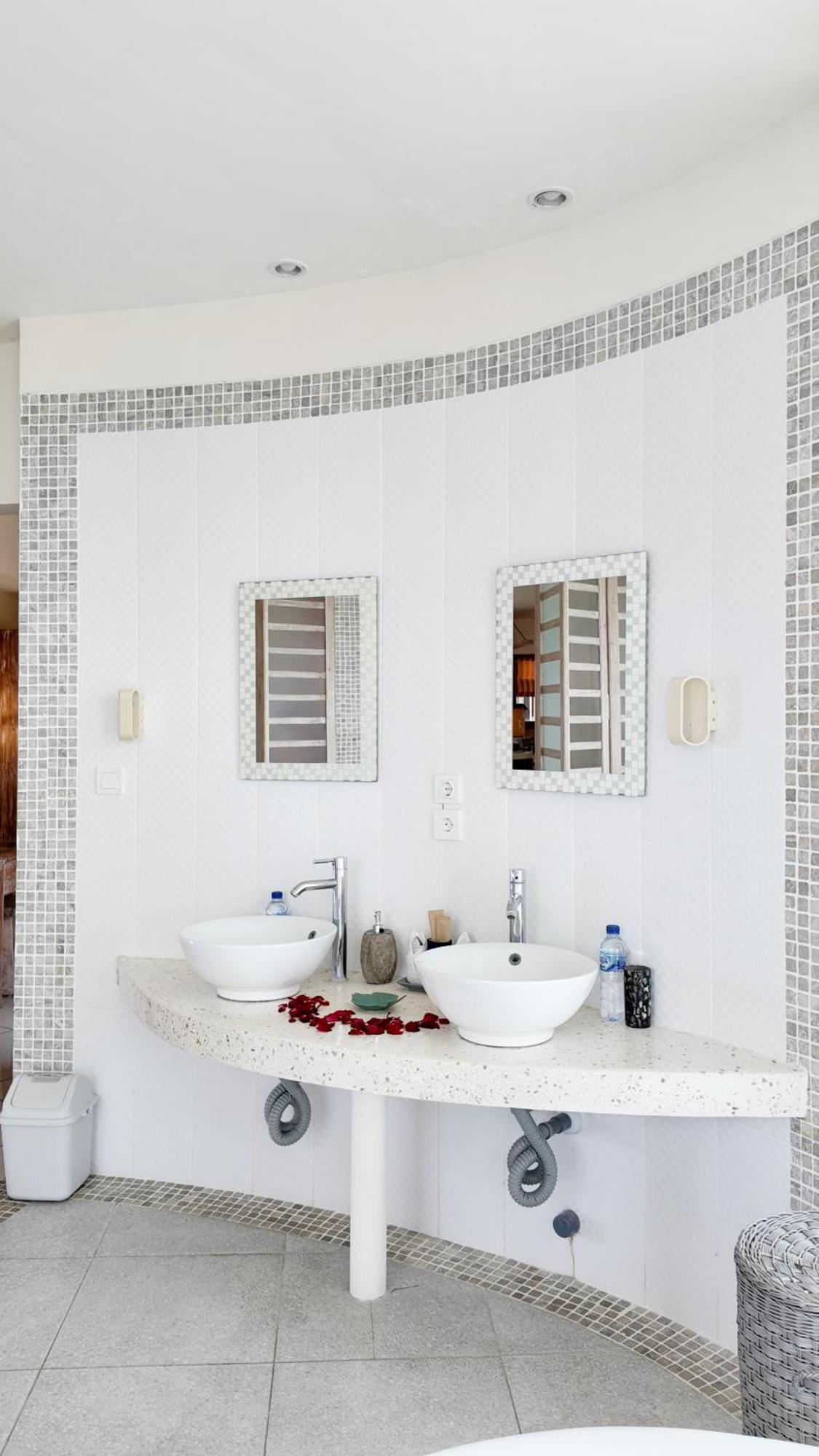 Luz_Ita Sunshine Villa Uluwatu  Exterior photo